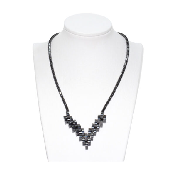 Collar Hematita con Colgante Corazón