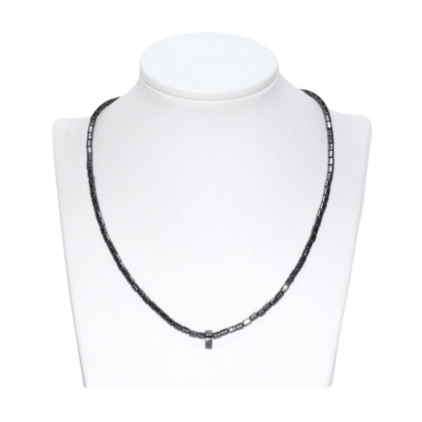 Collar Hematita con Colgante Lágrima Sencilla