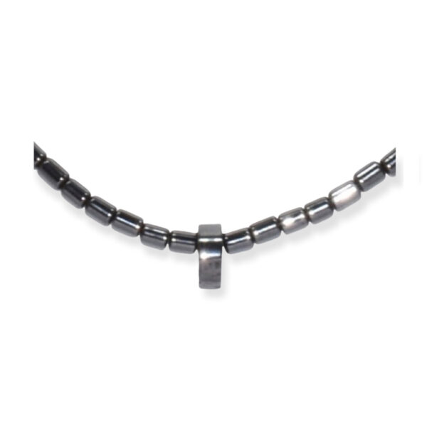 Collar Hematita con Colgante Lágrima Sencilla - Image 2